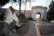 NEWS - Italen: Tote und Verletzte bei starkem Erdbeben in Mittelitalien