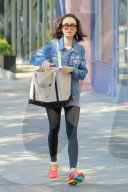 PEOPLE - Lily Collins auf dem Weg ins Gym