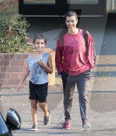 PEOPLE - Scott Disick und Kourtney Kardashian mit den Kids in Calabasas unterwegs
