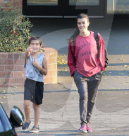 PEOPLE - Scott Disick und Kourtney Kardashian mit den Kids in Calabasas unterwegs