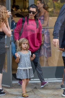PEOPLE - Scott Disick und Kourtney Kardashian mit den Kids in Calabasas unterwegs