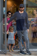 PEOPLE - Scott Disick und Kourtney Kardashian mit den Kids in Calabasas unterwegs
