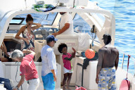 PEOPLE - Mario Balotelli macht mit Tochter Pia Ferien in Capri
