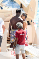 PEOPLE - Mario Balotelli macht mit Tochter Pia Ferien in Capri