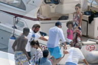 PEOPLE - Mario Balotelli macht mit Tochter Pia Ferien in Capri