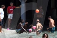 PEOPLE - Mario Balotelli macht mit Tochter Pia Ferien in Capri