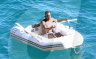 PEOPLE - Mario Balotelli macht mit Tochter Pia Ferien in Capri