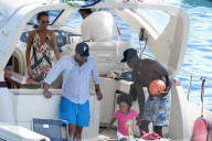 PEOPLE - Mario Balotelli macht mit Tochter Pia Ferien in Capri