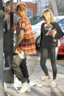 EXKLUSIV - Justin Bieber und Sofia Richie bummeln in Hollywood