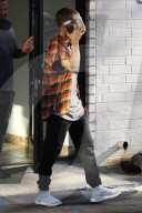 EXKLUSIV - Justin Bieber und Sofia Richie bummeln in Hollywood