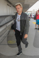 PEOPLE - Billy Idol am Flughafen in Los Angeles