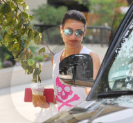 PEOPLE - Lea Michele holt sich mit ihrer Mutter einen Kaffee