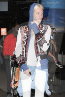 PEOPLE - Cara und Poppy Delevingne landen gemeinsam in LA