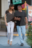 PEOPLE - Sylvester Stallone amüsiert sich bestens mit seiner Ehefrau Jennifer Flavin