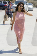 PEOPLE - Pretty in Pink: Eva Longoria macht ein Einkäufe mit Ehemann José Baston