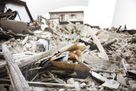 NEWS - Erdbeben in Italien: Aufräumarbeiten und Hilfeleistungen
