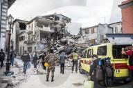 NEWS - Erdbeben in Italien: Aufräumarbeiten und Hilfeleistungen