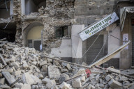 NEWS - Erdbeben in Italien: Aufräumarbeiten und Hilfeleistungen