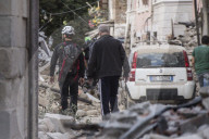NEWS - Erdbeben in Italien: Aufräumarbeiten und Hilfeleistungen