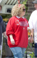EXKLUSIV - Melissa McCarthy auf dem Set zu 'Life of The Party'