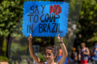 NEWS - Brasilianer unterstützt Dilma Rousseff während ihres Besuchs  in New York 