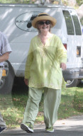 NEWS - Hillary und Bill Clinton mit ihren Hunden in East Hampton unterwegs