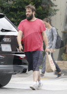 PEOPLE - Adele's Mann Simon mit Klein Angelo in Studio City unterwegs