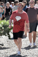 PEOPLE - Gute Stimmung bei Elton John in Portofino