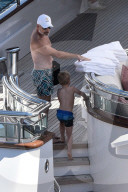 PEOPLE - Neil Patrick Harris geniesst mit seiner Familie die Ferien in Portofino