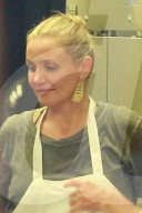 PEOPLE - Cameron DIaz feierte ihren Geburtstag in einer Kochschule