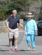 NEWS - Kleine Sommerfrische: Hillary und Bill Clinton in den Hamptons
