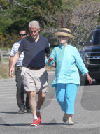 NEWS - Kleine Sommerfrische: Hillary und Bill Clinton in den Hamptons