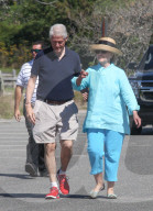 NEWS - Kleine Sommerfrische: Hillary und Bill Clinton in den Hamptons