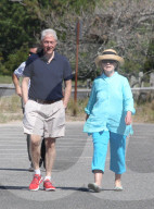 NEWS - Kleine Sommerfrische: Hillary und Bill Clinton in den Hamptons