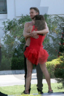 PEOPLE - Dereck Hough scheint beim Tanztraining schön heiss zu haben