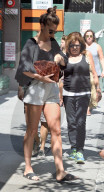 PEOPLE - Rod Stewart besucht mit der ganzen Familie das Nellos in New York