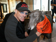 PEOPLE - Tierfreund: Jean Claude Van Damme spendet 30'000 Dollar fŸr Vierbeiner