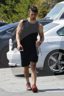 PEOPLE - Joe Jonas verlässt das Gym in Hollywood