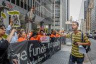 NEWS - New York: Puertoricaner demonstrieren gegen UBS