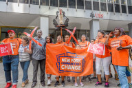 NEWS - New York: Puertoricaner demonstrieren gegen UBS