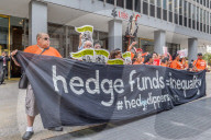 NEWS - New York: Puertoricaner demonstrieren gegen UBS
