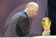 NEWS - Im Fokus von Schweizer Ermittlunen wegen GeldwŠsche: Franz Beckenbauer