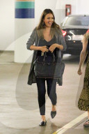 PEOPLE - Jessica Alba auf dem Weg zum Arzttermin