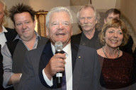 NEWS - Bonn: Bundespräsident Gauck singt an einer Musikveranstaltung