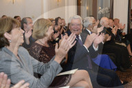NEWS - Bonn: Bundespräsident Gauck singt an einer Musikveranstaltung