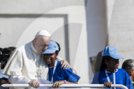NEWS - Rom: Papst Franziskus spricht Mutter Teresa heilig