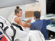 EXKLUSIV - Chloe Green macht Ferien und turtelt in Portofino und St.Tropez