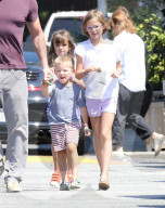 PEOPLE - Ben Affleck mit seinen Kindern in LA unterwegs