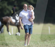 EXKLUSIV - Mia Tindall turnt mit Mike am Rande des Wellington Horse Trials in Hook