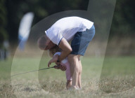 EXKLUSIV - Mia Tindall turnt mit Mike am Rande des Wellington Horse Trials in Hook
